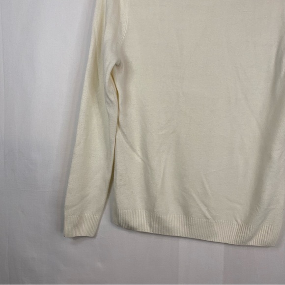 CAROLYN TAYLOR Off White Cream Turtleneck Sweater 100% Acrylic Size Medium - Picture 6 of 10